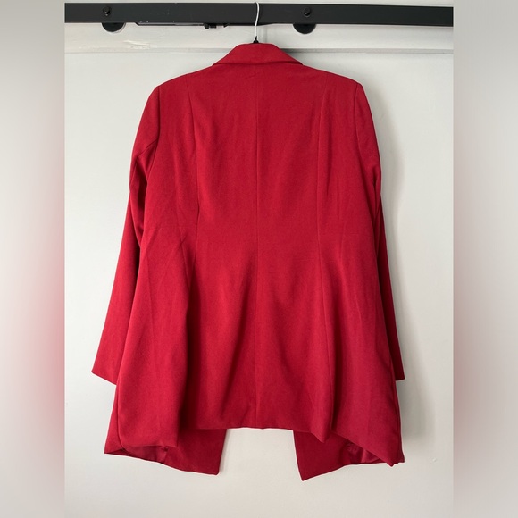 Stunning red blazer - Picture 3 of 8